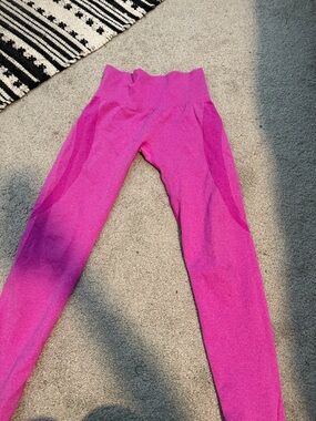 NVGTN Magenta/Pink Seamless High-Waist Leggings
